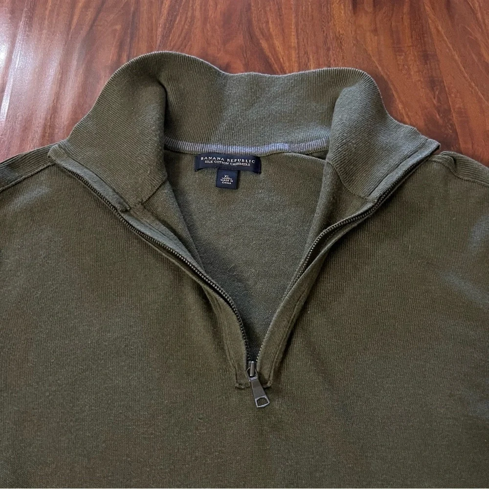 Banana Republic Olive Green Silk Cashmere Blend Half Zip size XL